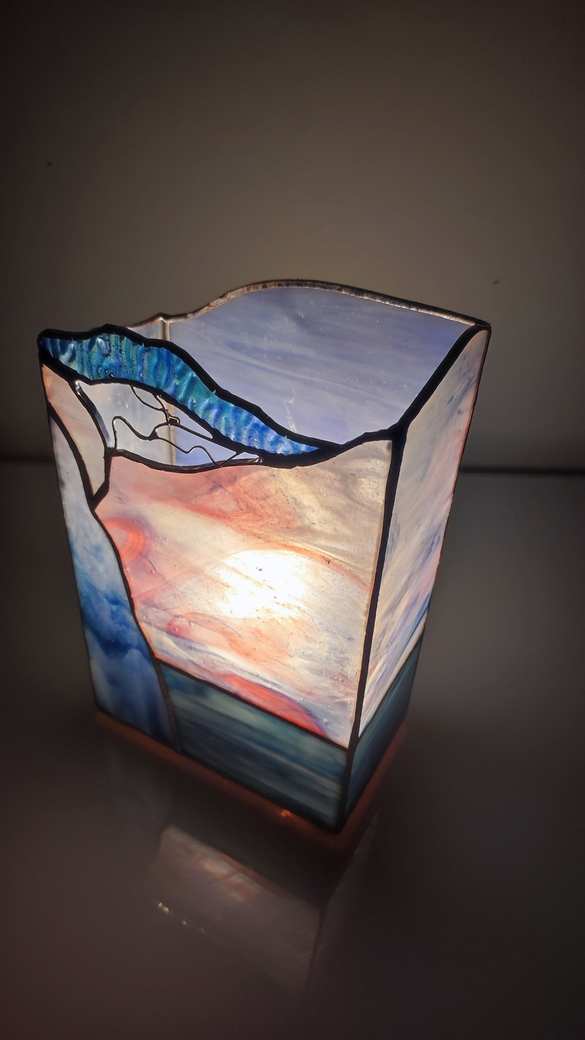 Dawn Stained Glass Table Lamp