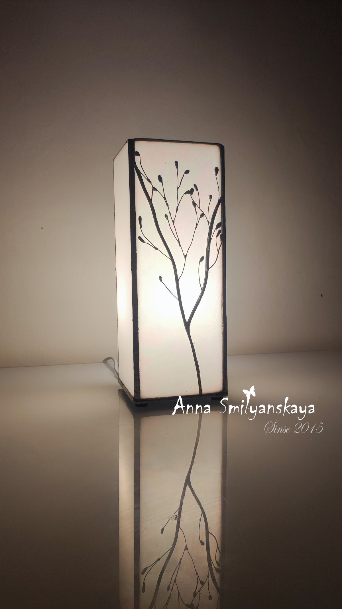 Elegy Stained Glass Table Lamp