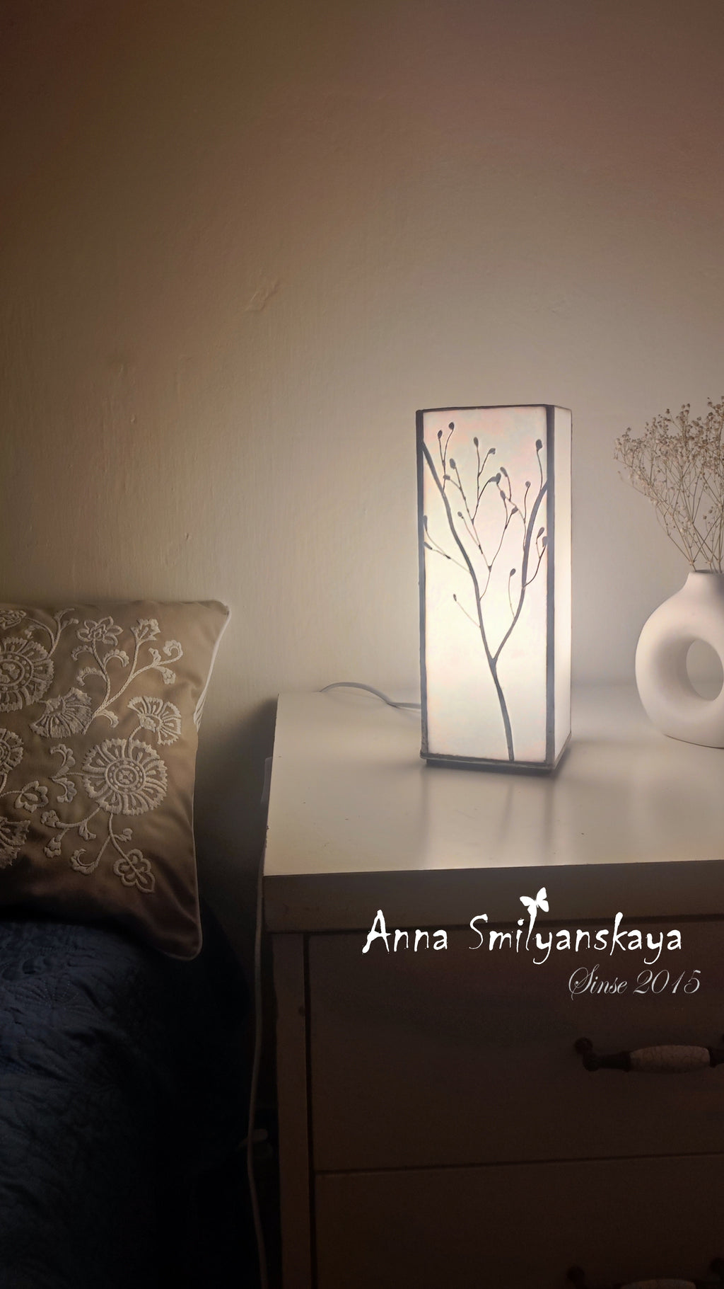 Elegy Stained Glass Table Lamp