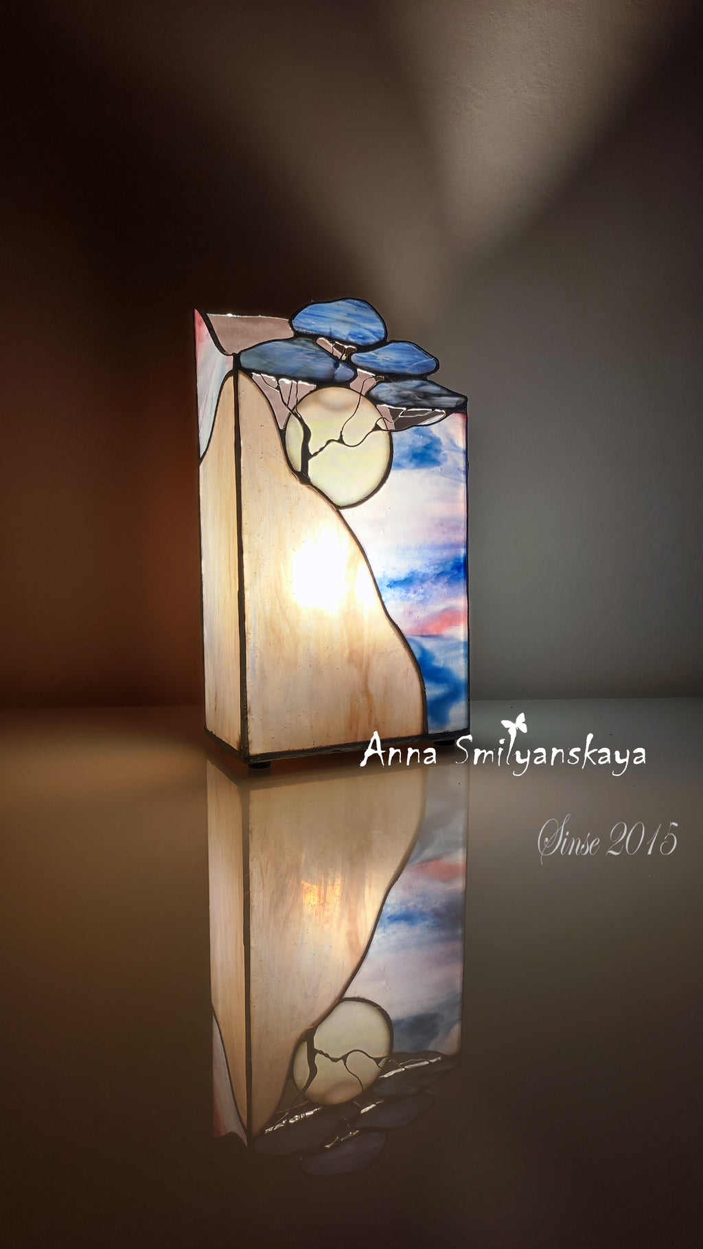 Moonlight Glass Art Table Lamp