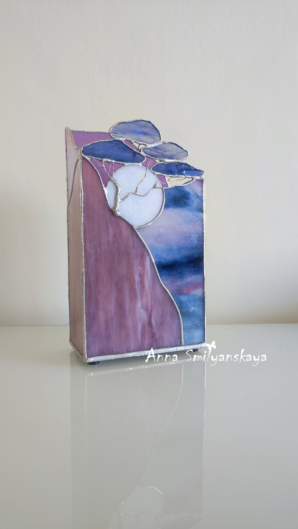 Moonlight Glass Art Table Lamp