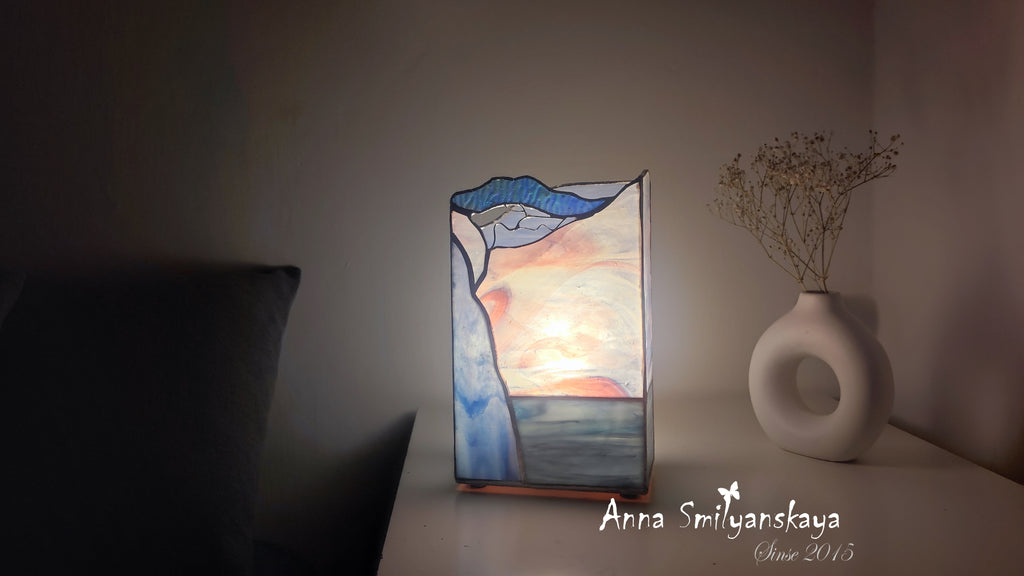 Dawn Stained Glass Table Lamp