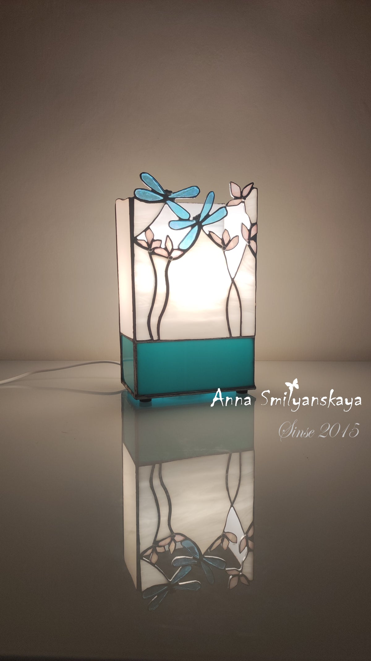Dragonfly & Floral Stained Glass Table Lamp