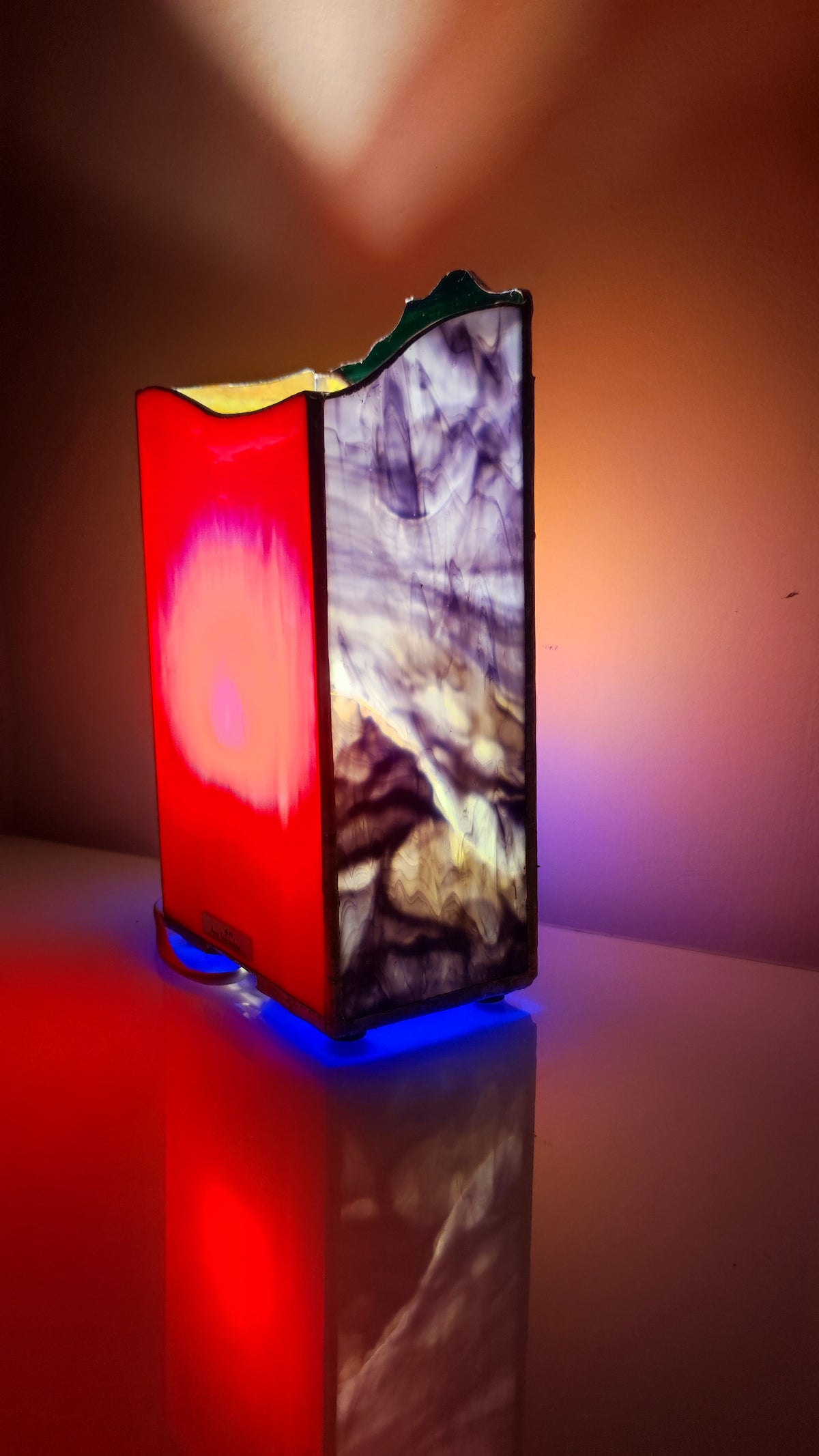 Red Sunset Stained Glass Table Lamp