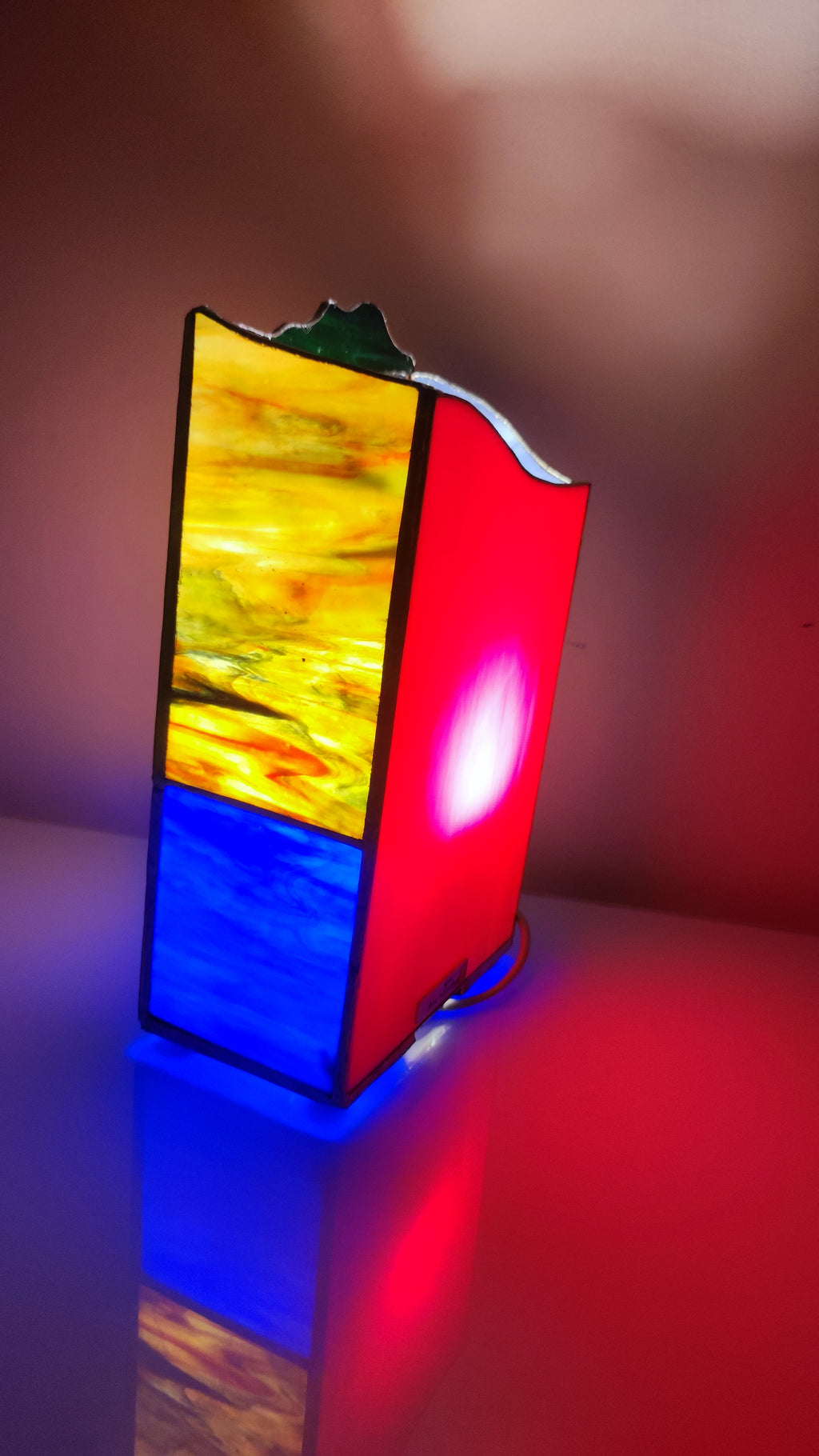 Red Sunset Stained Glass Table Lamp