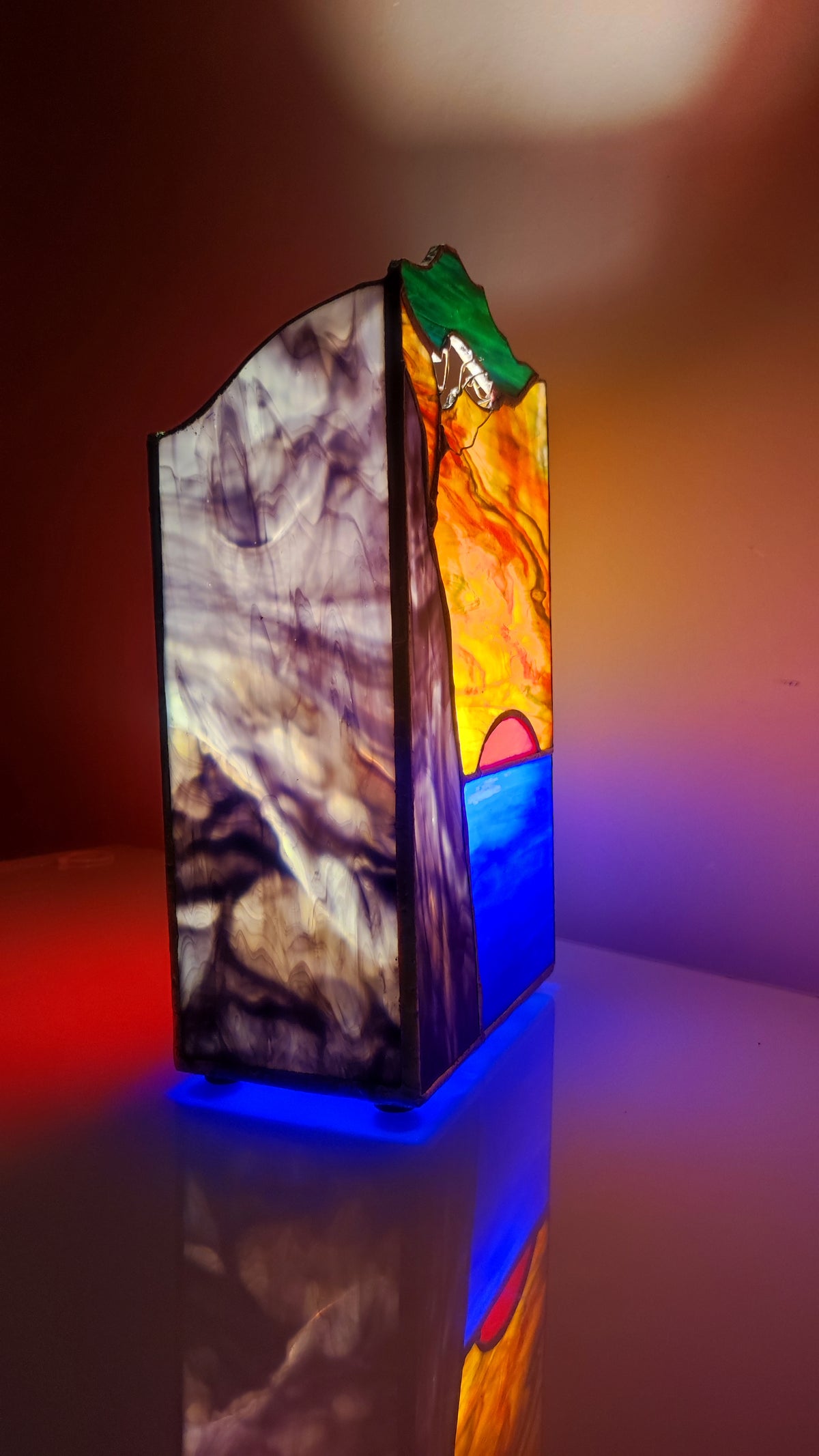 Red Sunset Stained Glass Table Lamp